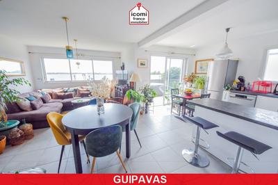 Maison - 92 m² - 5 pièces