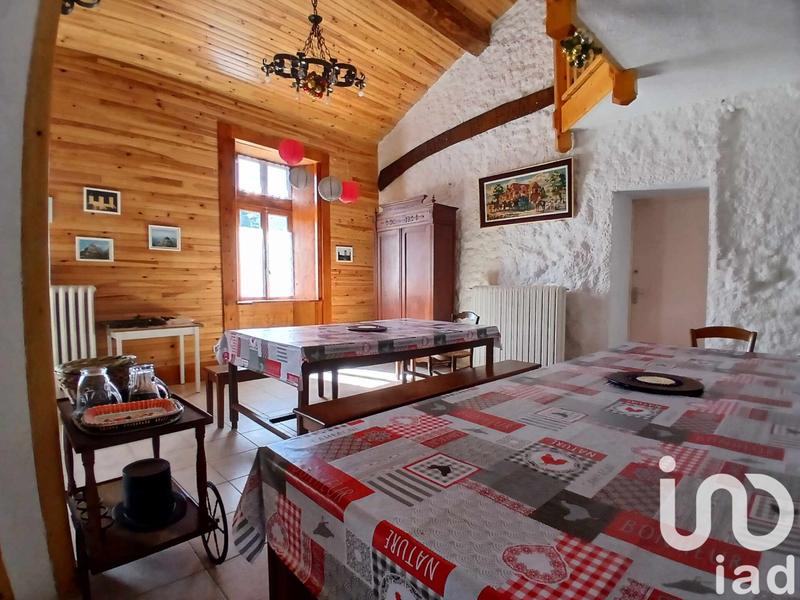 Maison - 354 m² - 12 pièces