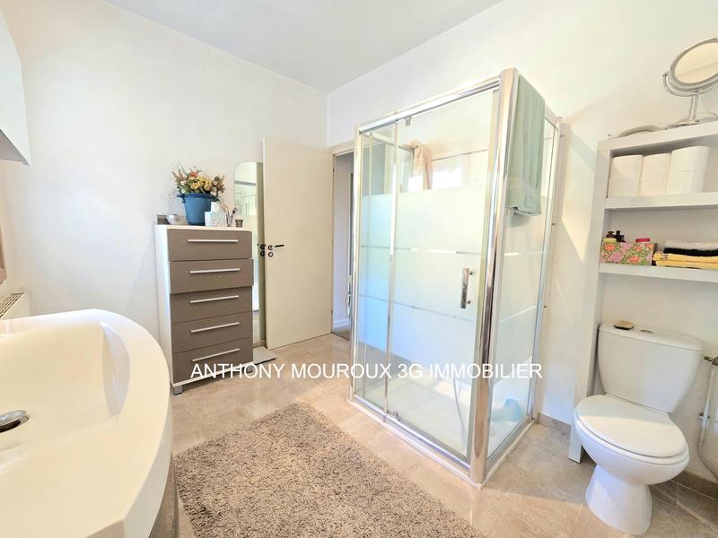 Maison - 195 m² - 9 pièces