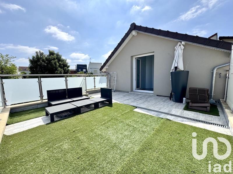 Maison - 104 m² - 4 pièces