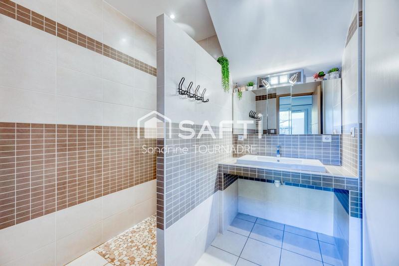 Maison - 139 m² - 7 pièces