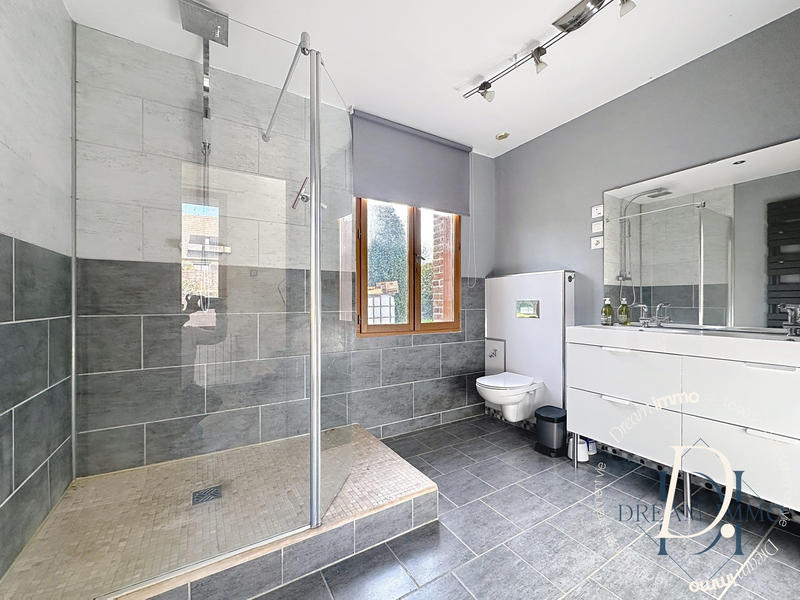 Maison - 102 m² - 5 pièces