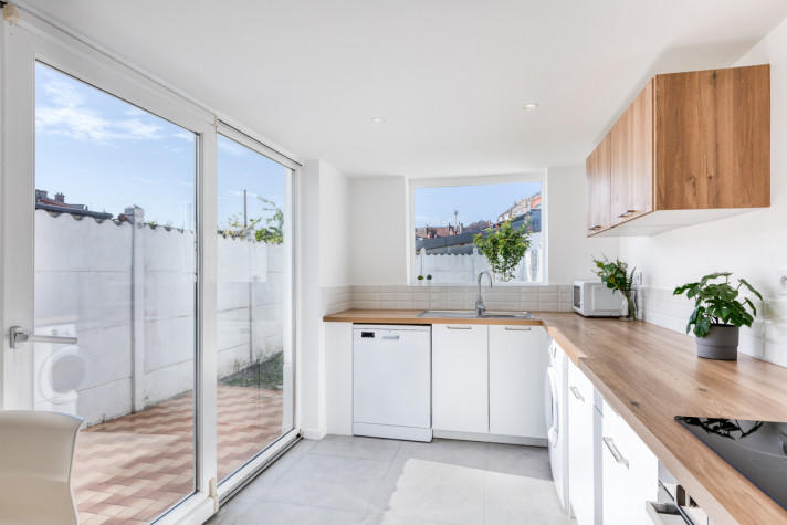 Appartement - 140 m² - 5 pièces