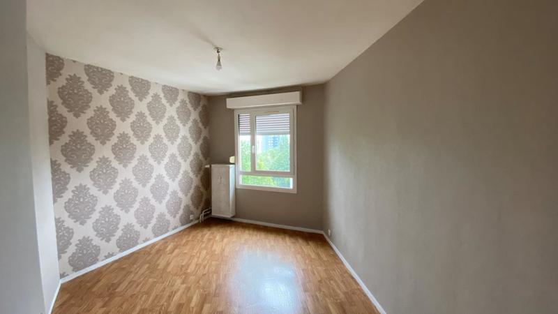 Appartement - 98 m² - 5 pièces