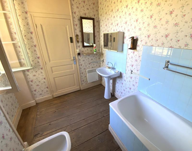 Maison traditionnelle - 128 m² - 6 pièces