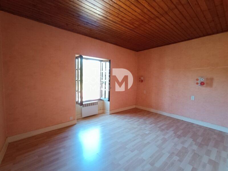 Maison - 244 m² - 6 pièces