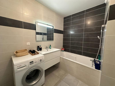 Appartement - 84 m² - 4 pièces