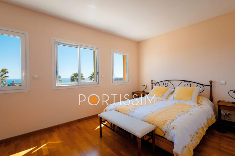 Maison de maîtres - 180 m² - 8 pièces