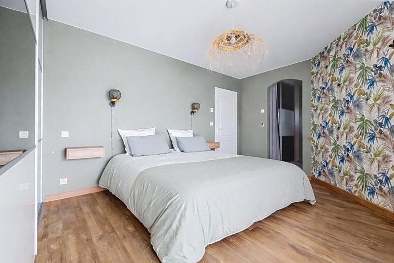 Maison - 169 m² - 7 pièces