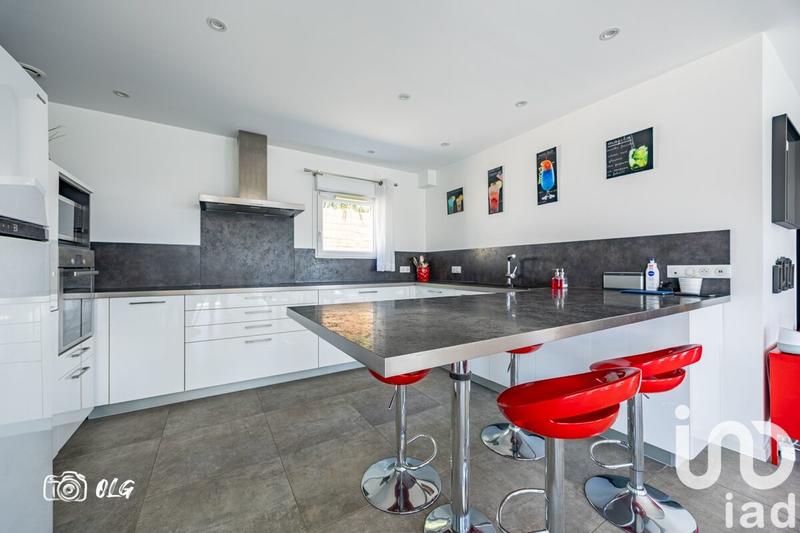 Maison - 170 m² - 7 pièces