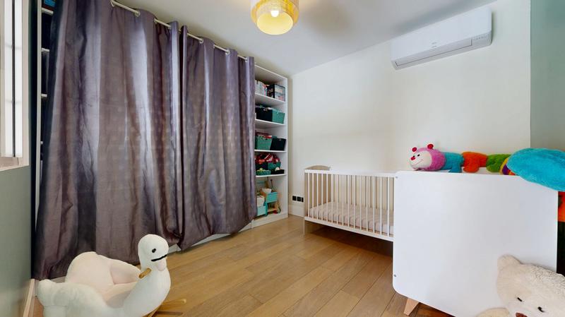 Appartement - 90 m² - 4 pièces