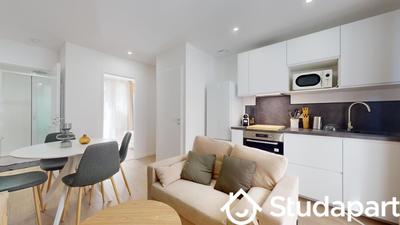 Chambre - 12 m² - 1 pièce