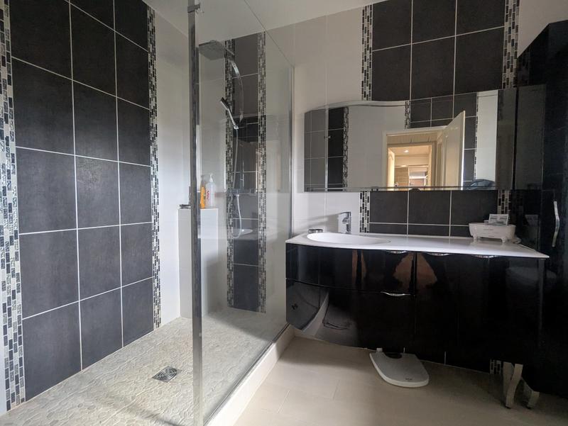 Maison - 195 m² - 5 pièces