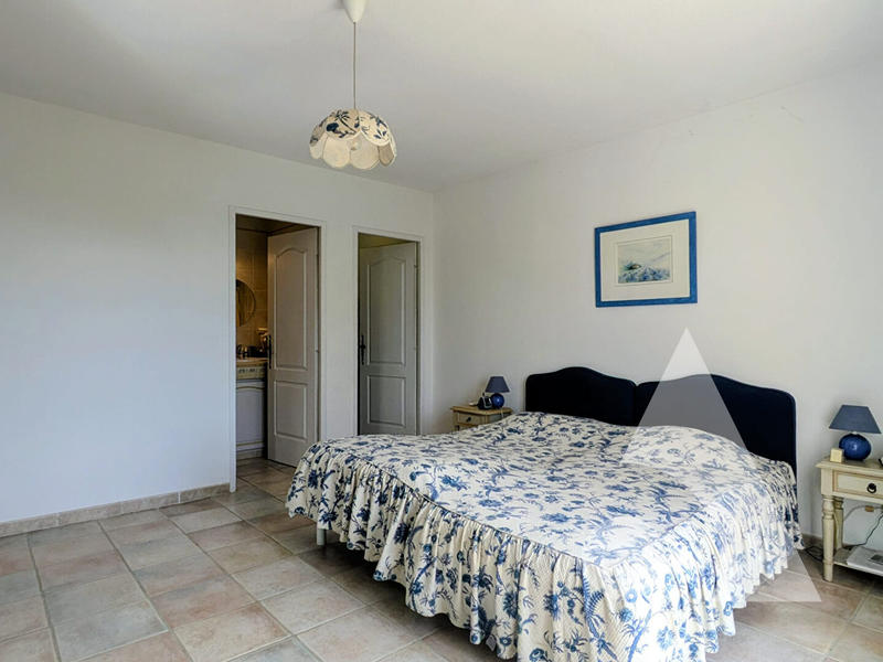 Villa - 142 m² - 5 pièces