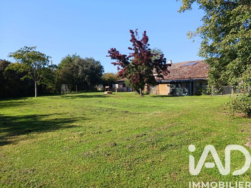 Maison - 190 m² - 8 pièces