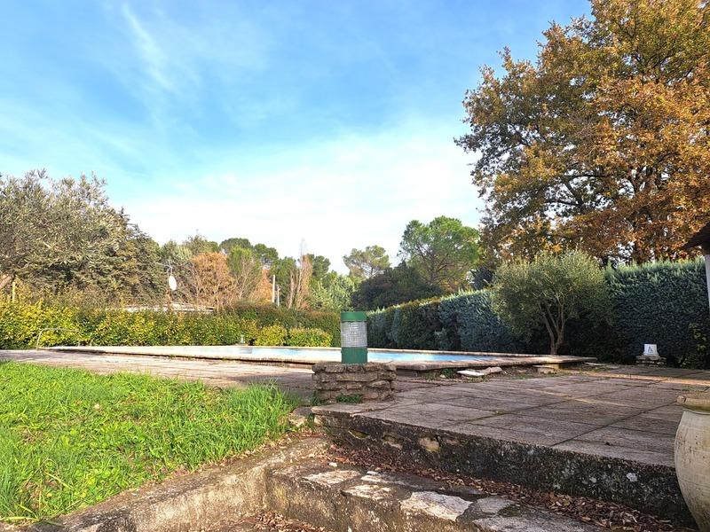 Maison - 273 m² - 8 pièces