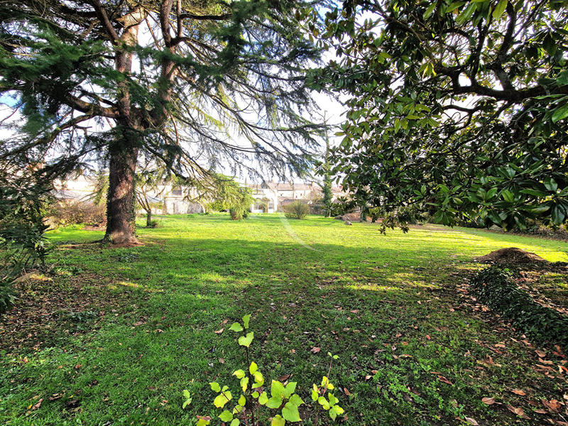 Maison - 307 m² - 10 pièces