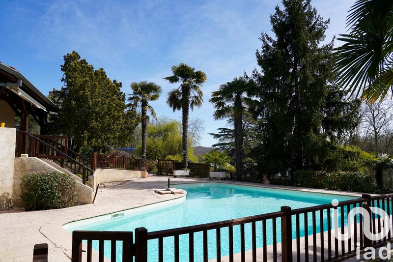 Maison - 163 m² - 7 pièces