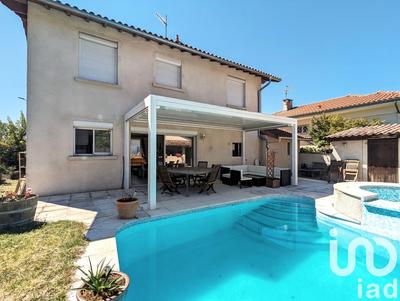 Maison - 136 m² - 6 pièces