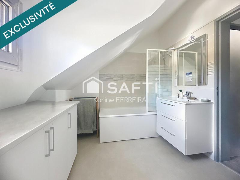 Maison - 92 m² - 5 pièces