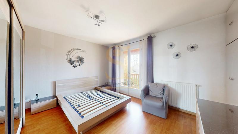 Maison - 143 m² - 7 pièces