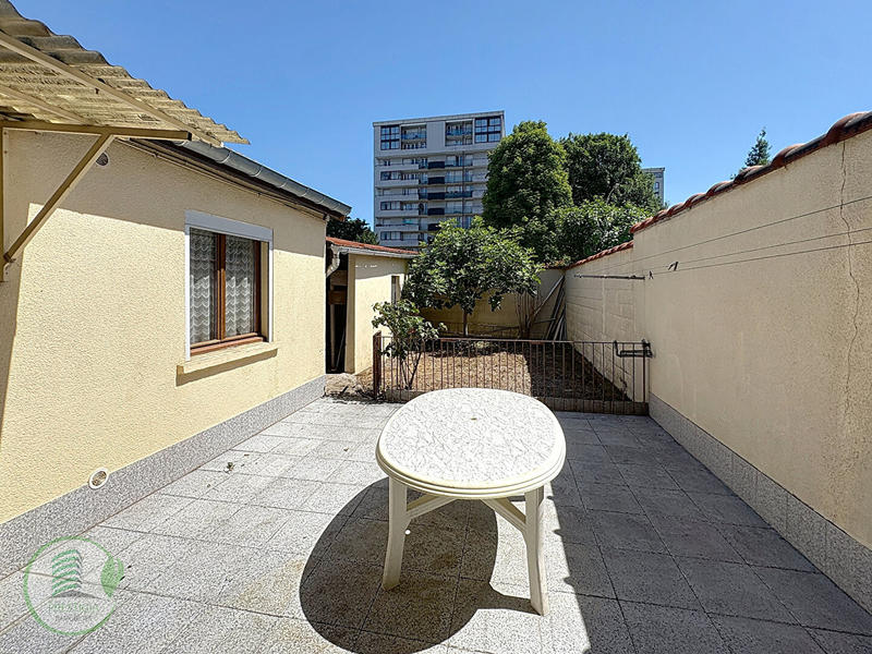 Maison - 103 m² - 5 pièces