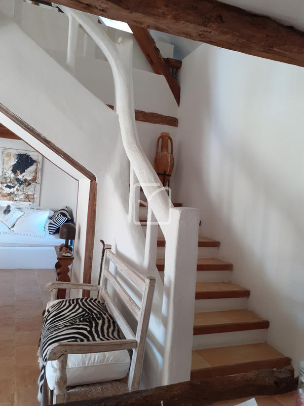 Maison - 290 m² - 11 pièces