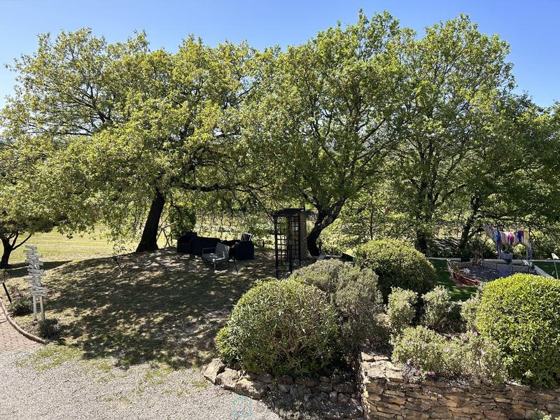 Villa - 300 m² - 13 pièces