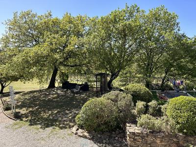 Villa - 300 m² - 13 pièces