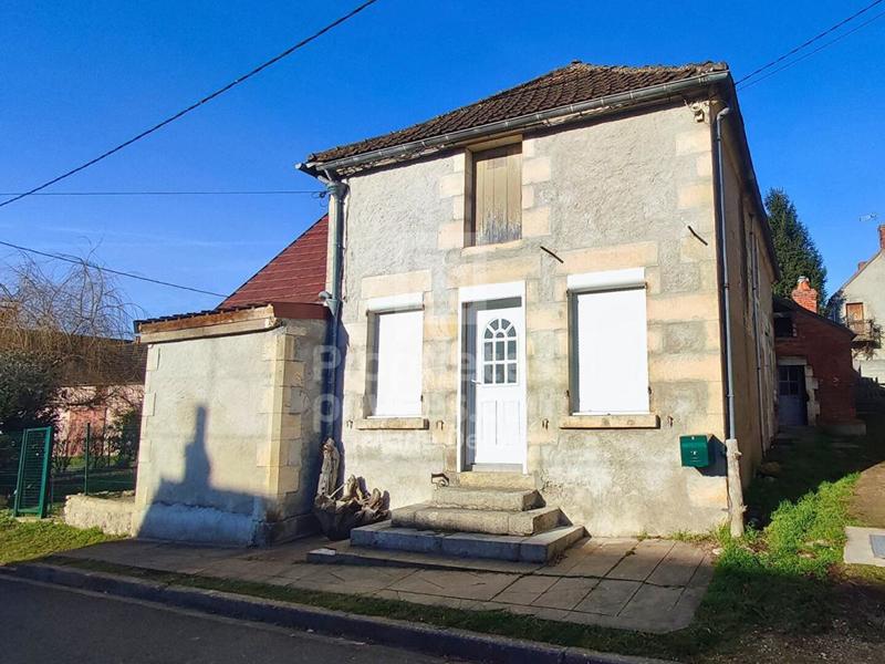 Maison - 90 m² - 3 pièces