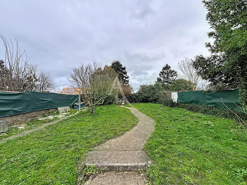 Maison - 111 m² - 7 pièces