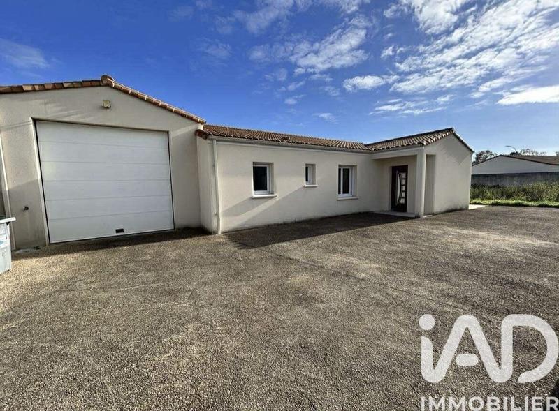 Maison - 95 m² - 4 pièces