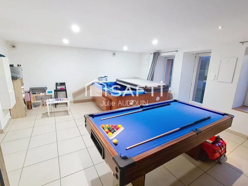 Maison - 217 m² - 9 pièces