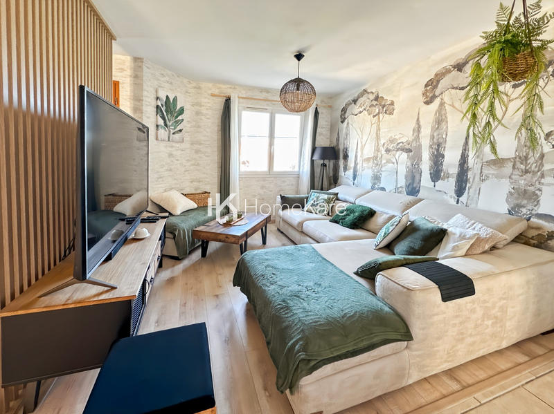 Maison - 105 m² - 4 pièces