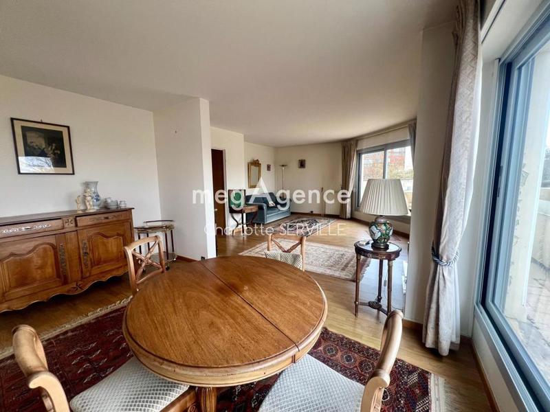 Appartement - 98 m² - 4 pièces