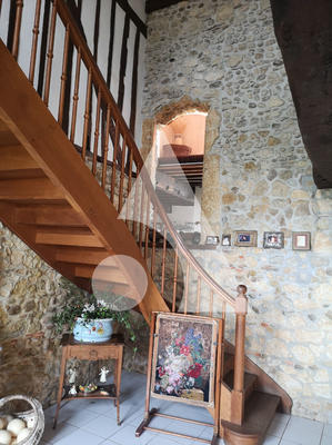 Maison - 260 m² - 7 pièces