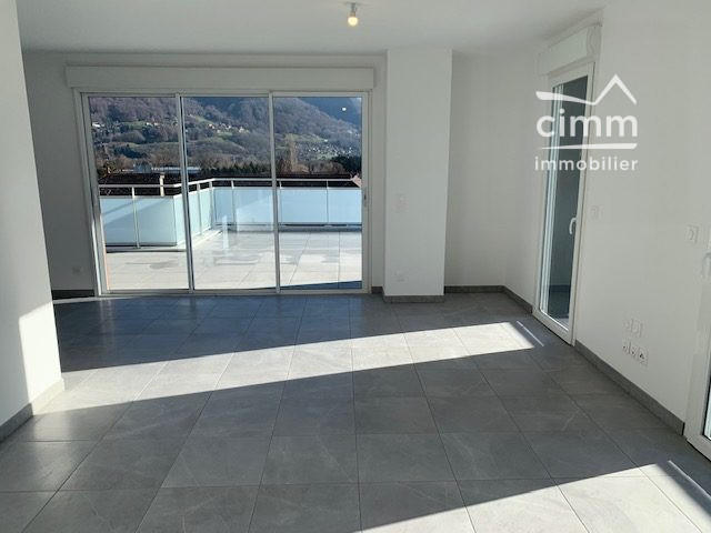 Appartement - 92 m² - 4 pièces