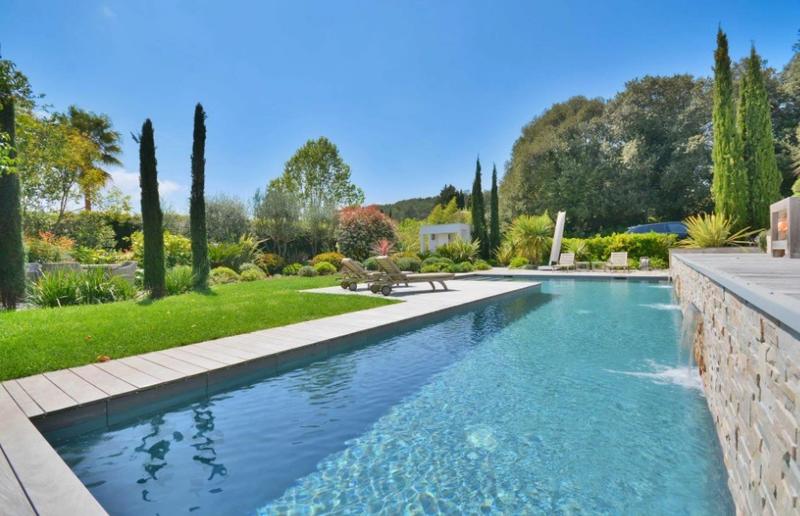 Villa - 250 m² - 7 pièces