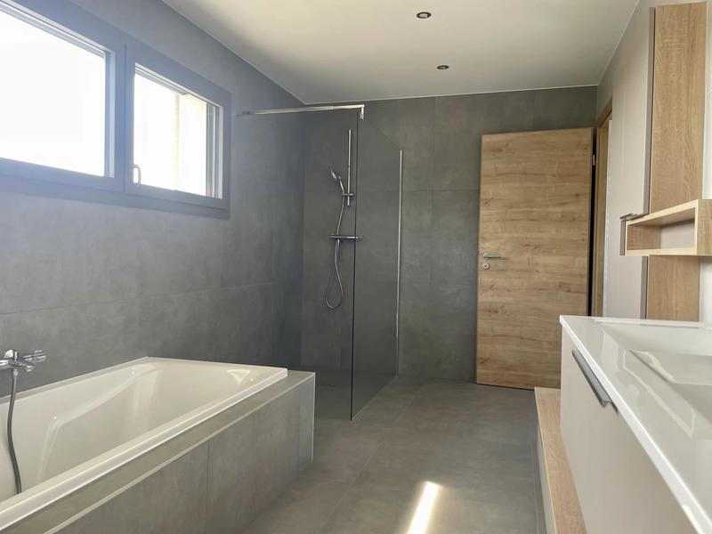 Villa - 192 m² - 6 pièces