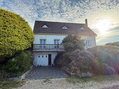 Maison - 161 m² - 7 pièces