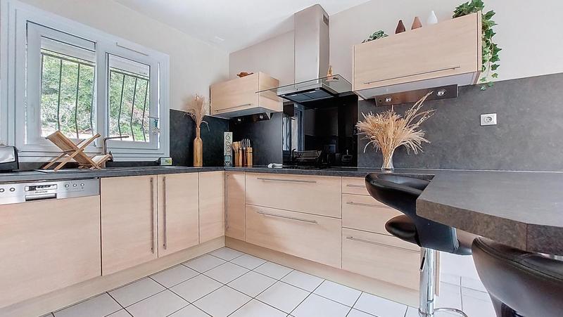 Maison - 105 m² - 4 pièces