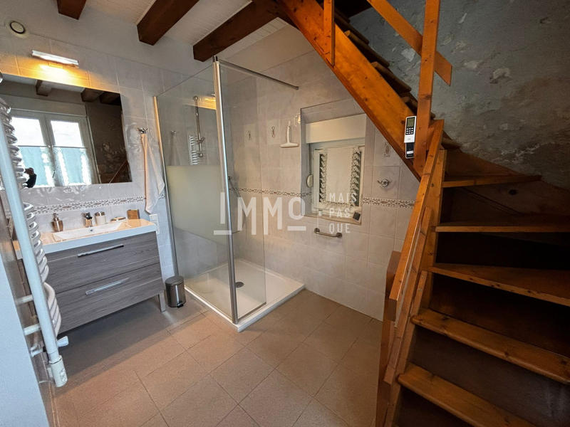 Maison - 173 m² - 9 pièces