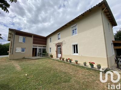 Maison - 200 m² - 6 pièces