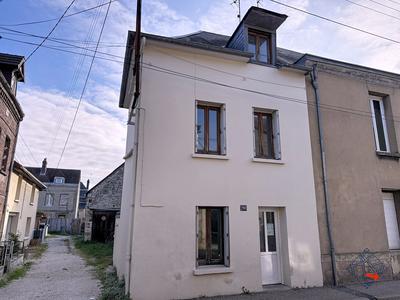 Maison - 91 m² - 4 pièces