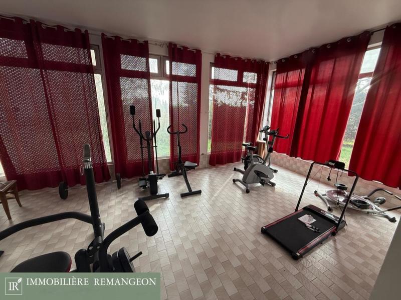 Villa - 517 m² - 16 pièces