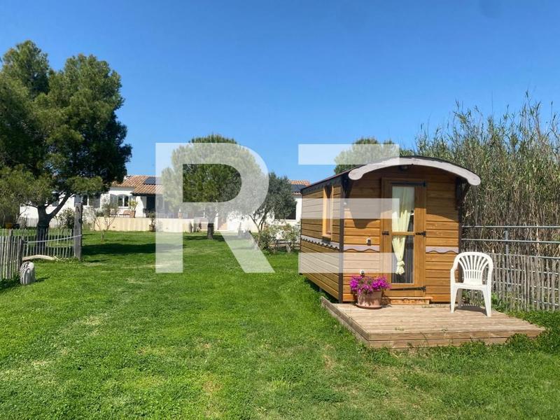 Mas - 222 m² - 7 pièces