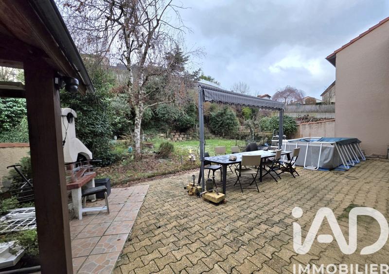 Maison - 90 m² - 5 pièces