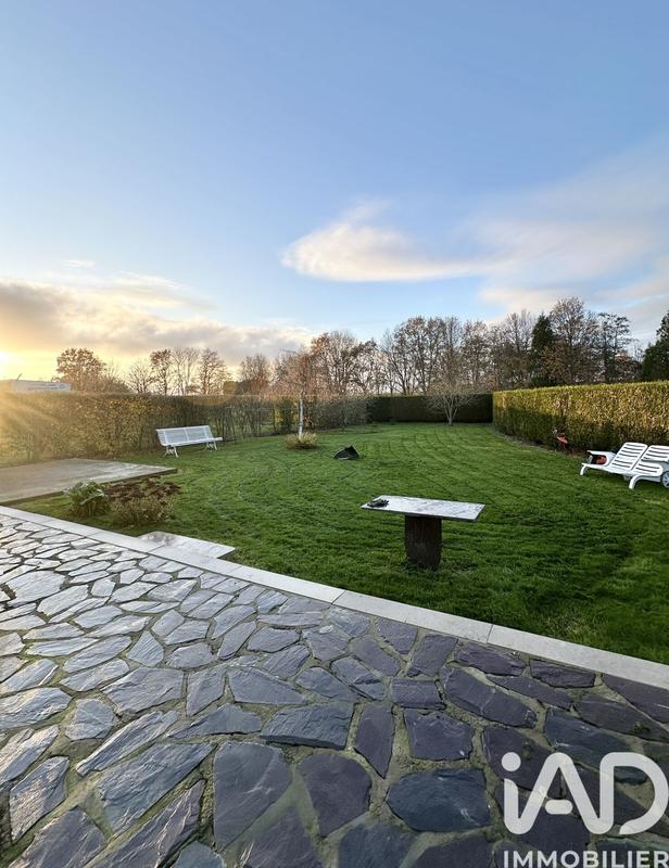 Maison - 150 m² - 8 pièces