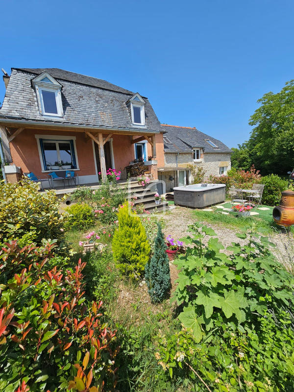 Maison - 150 m² - 7 pièces