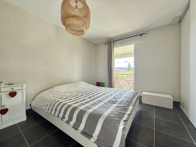 Maison - 274 m² - 10 pièces